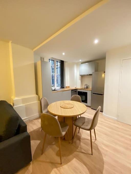 Cozy 1Br+Sofa Bed In Lyon Center Apartment Bagian luar foto